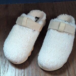 Sorel Women's Cream Mules